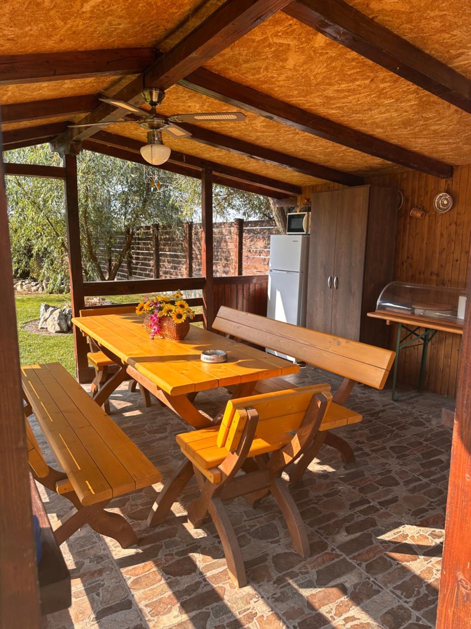 Casa Carp Calarasi Hotel ภายนอก รูปภาพ